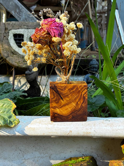Trockenblumen Vase aus Olivenholz