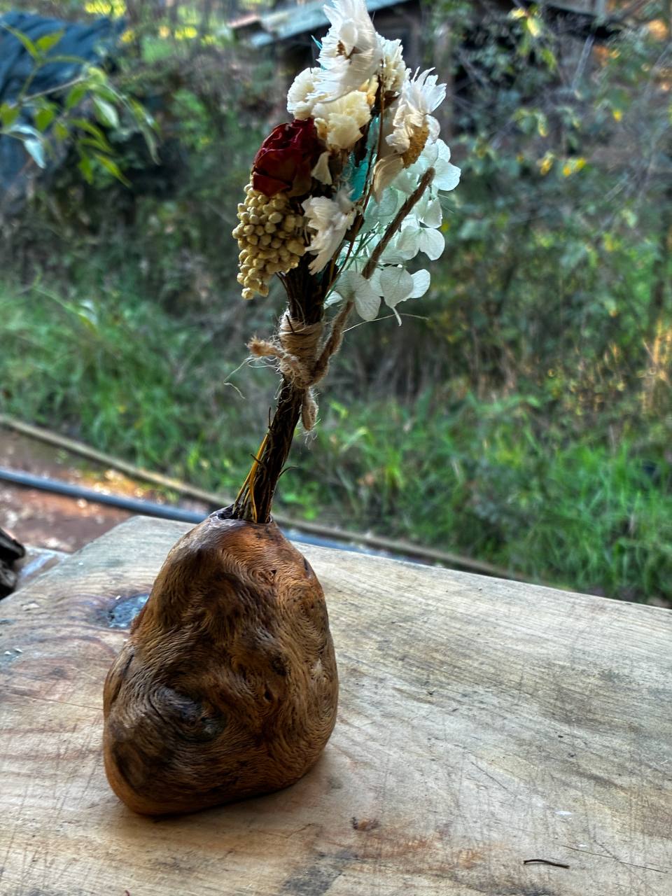 Vase für Trockenblumen aus Baumperle