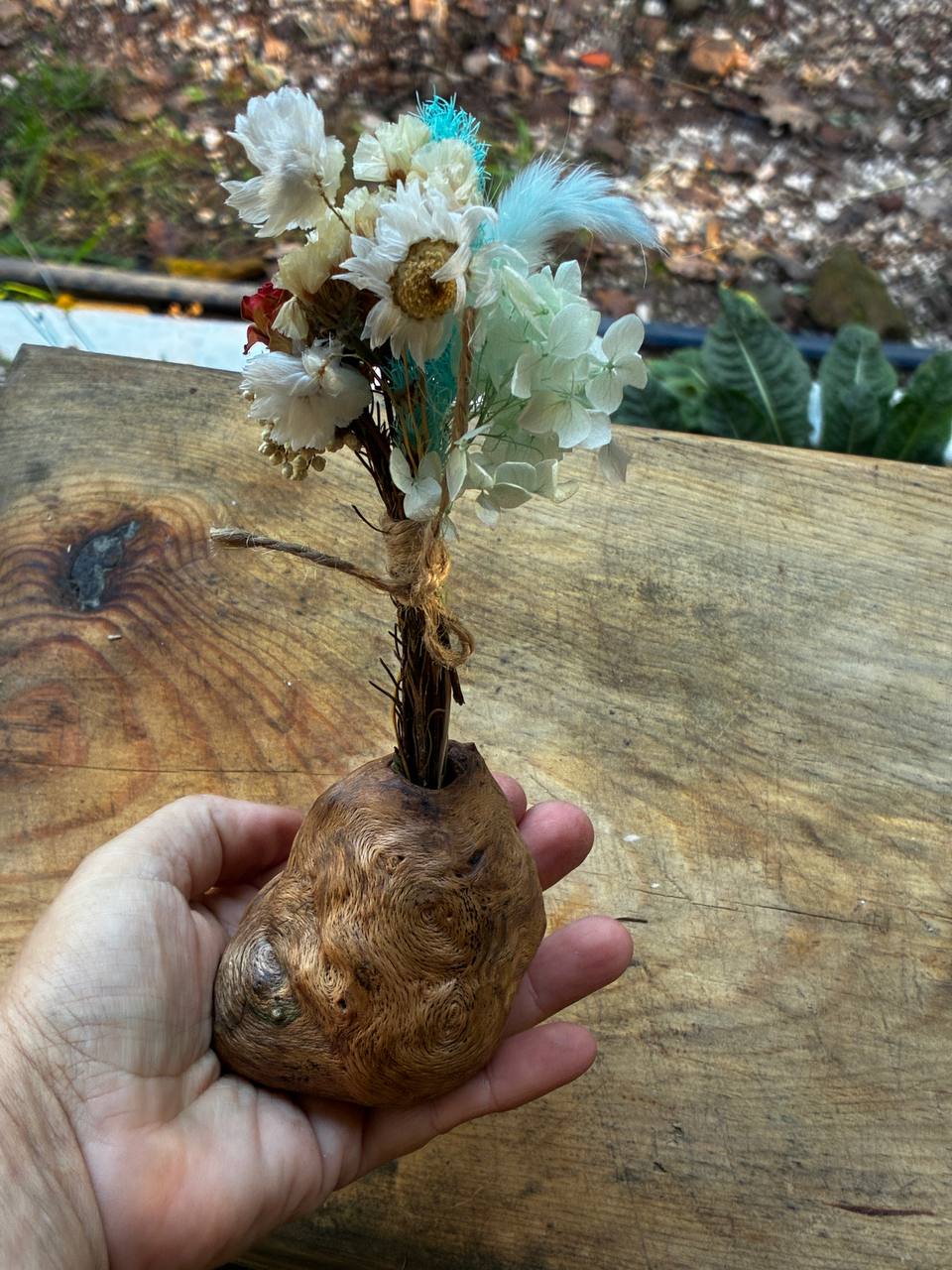 Vase für Trockenblumen aus Baumperle