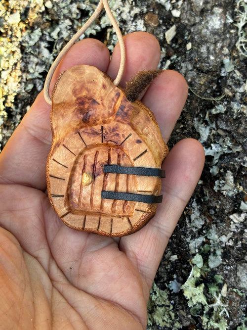 Hobbit Tür aus Baumperle