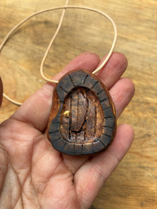 Hobbit Tür aus Baumperle