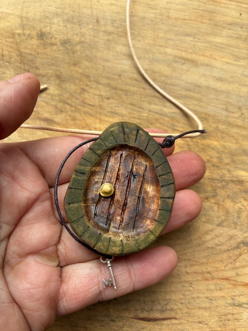 Hobbit Tür aus Baumperle