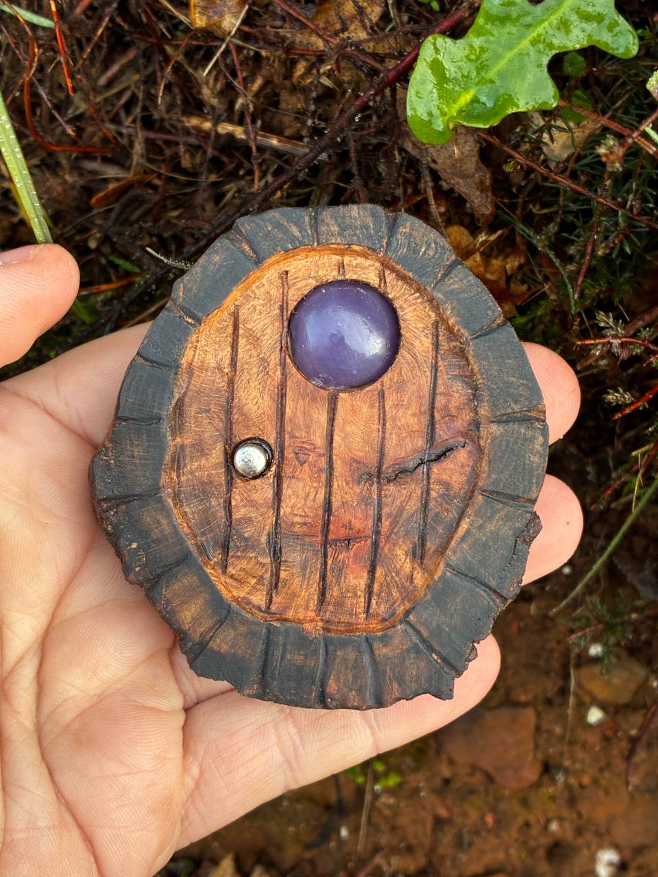 Hobbittür mit Türklinke aus Baumperle