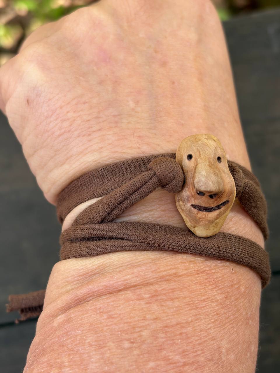 Wickelarmband mit Baumperlen Wichtel