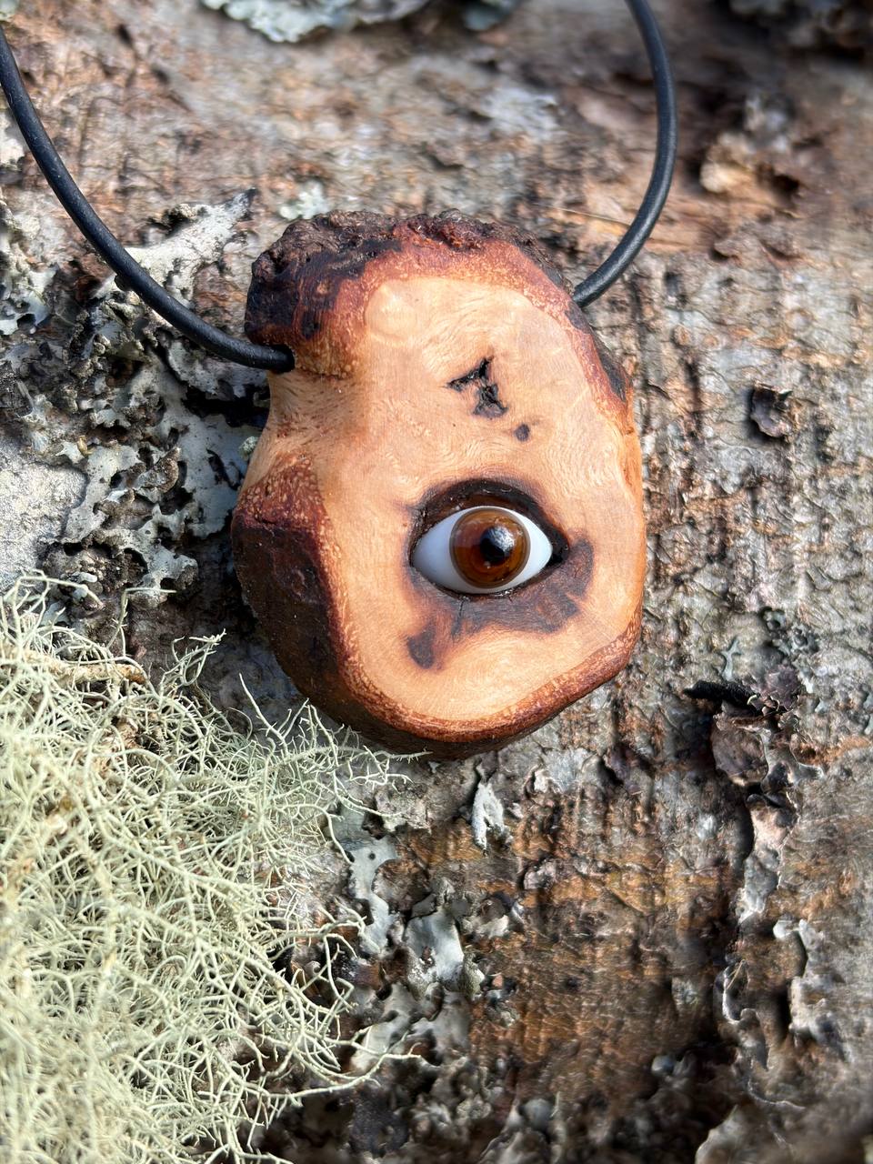 Baumperle mit Auge