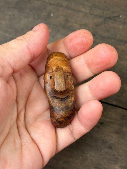 Handschmeichler aus Baumperle als Wichtel