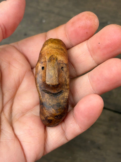 Handschmeichler aus Baumperle als Wichtel