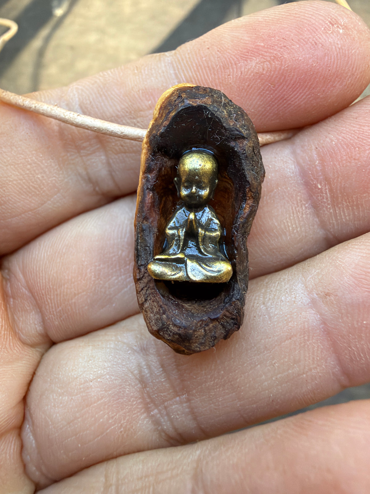 Buddha in Baumperle