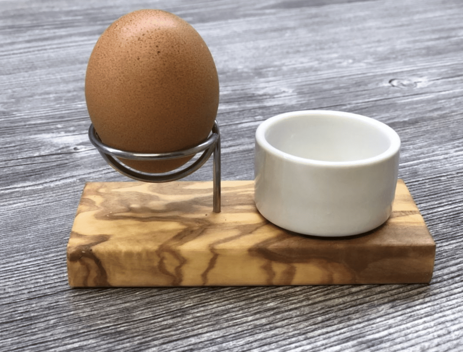 Eierbecherhalter aus Olivenholz