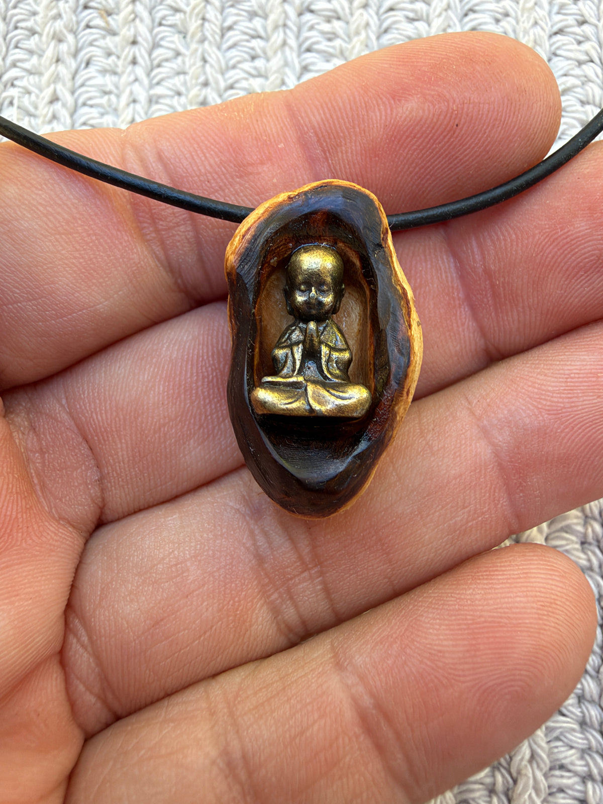 Buddha in Baumperle