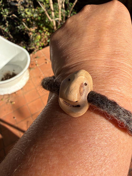Filz Armband Wichtel Elowin