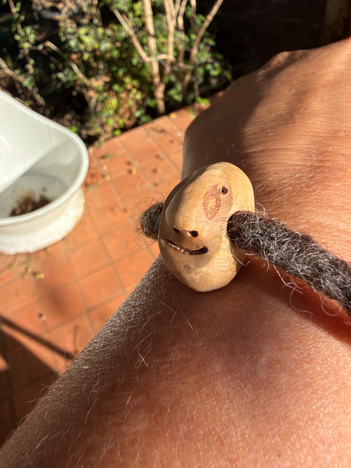 Filz Armband Wichtel Elowin