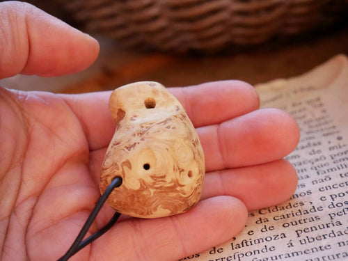 Ocarina Kette aus einer Baumperle