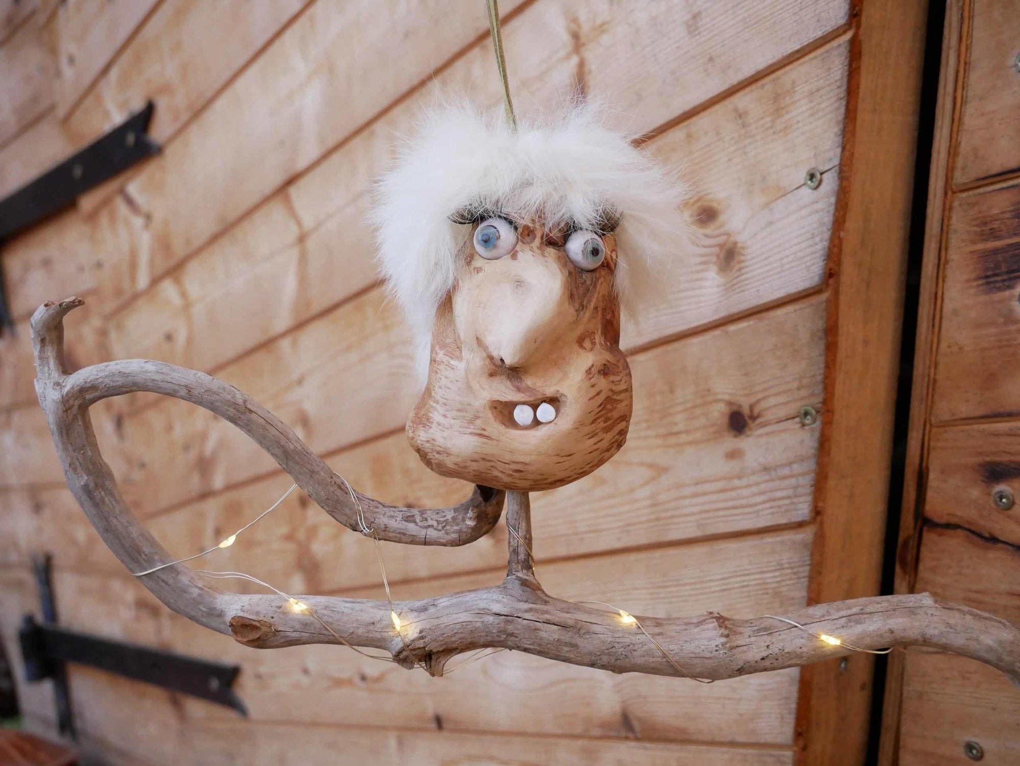 Lampe aus einer Baumperle