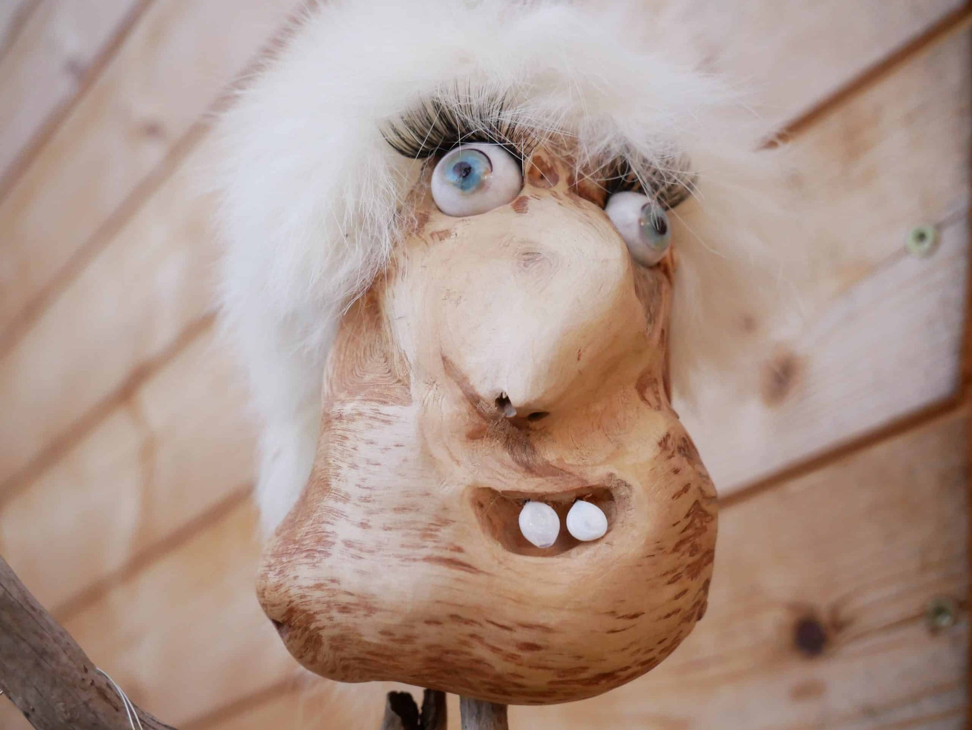 Lampe aus einer Baumperle