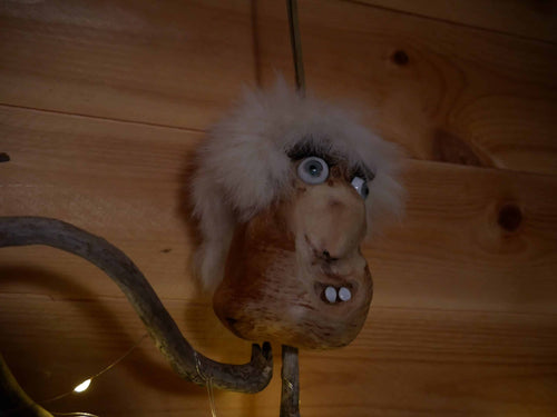 Lampe aus einer Baumperle