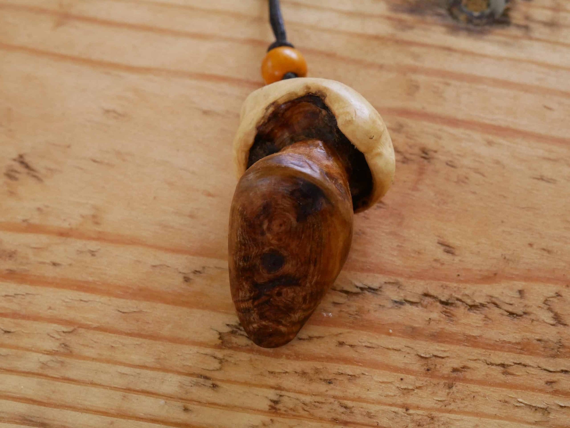 Pilz Kette aus Baumperle