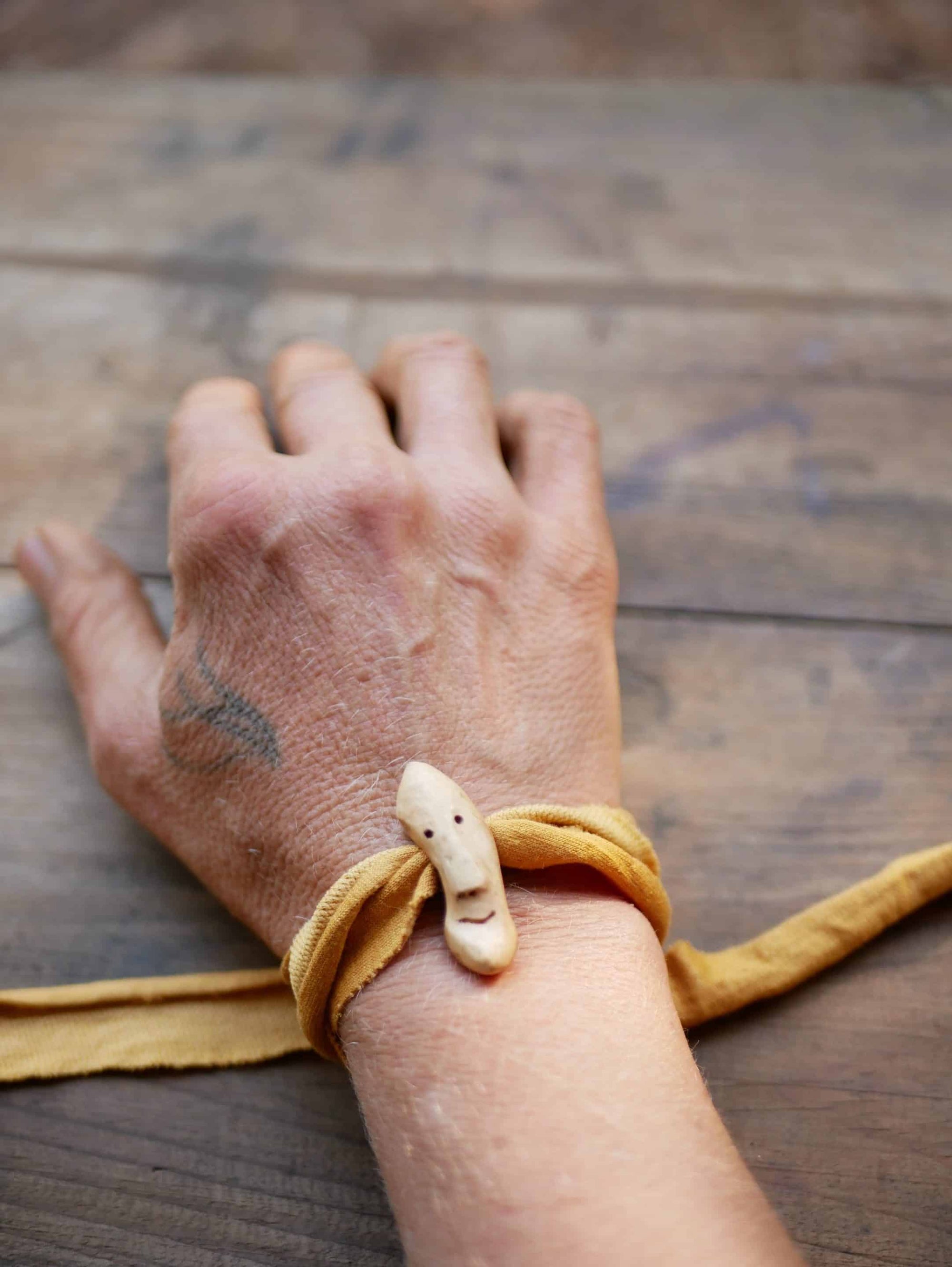 Armbandwichtel aus Baumperle
