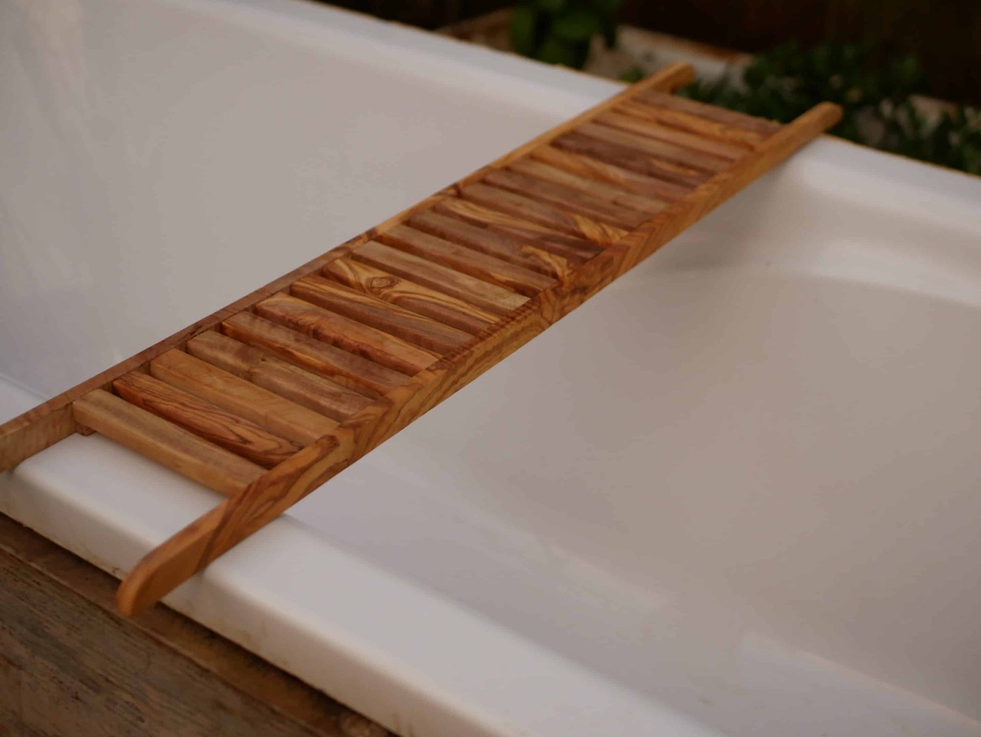 Badebrett aus Olivenholz