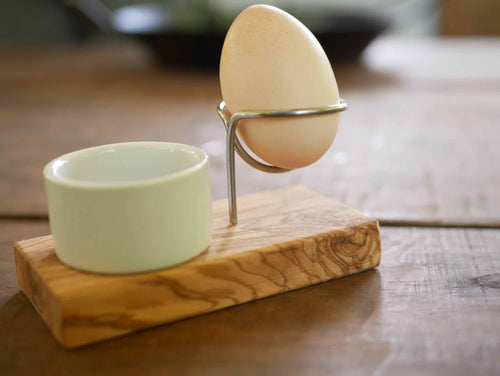 Eierbecherhalter aus Olivenholz