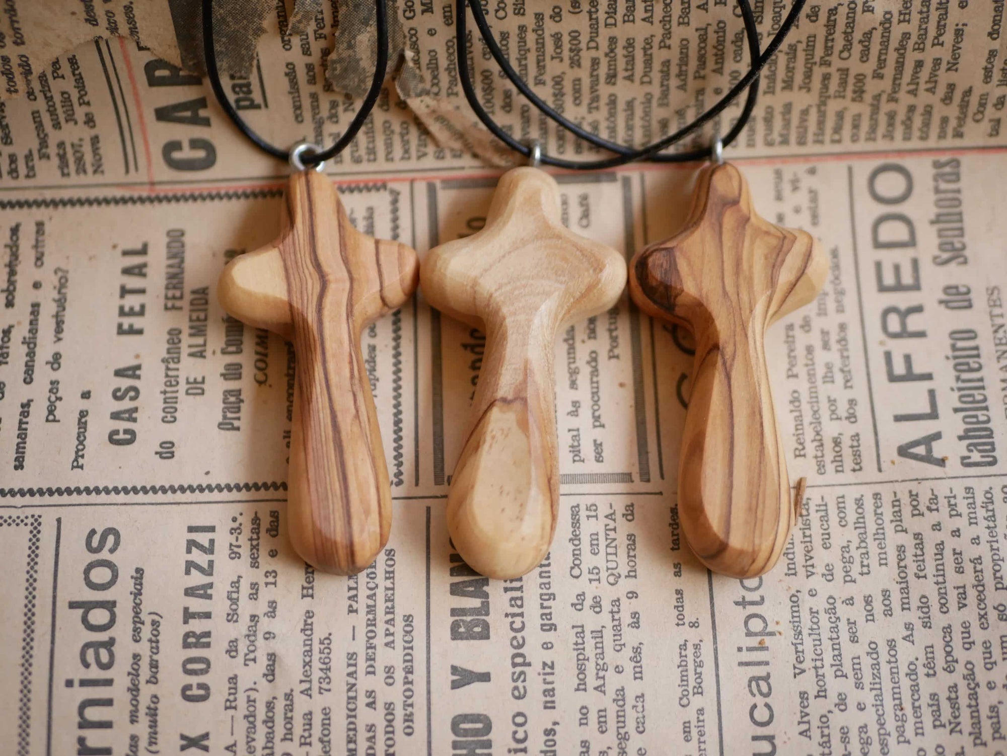 Kreuz aus Olivenholz