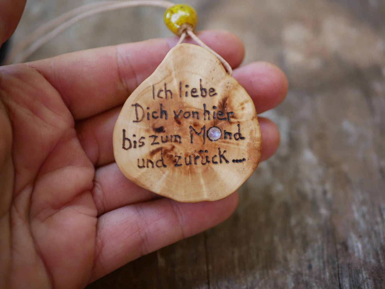 Baumperlenscheibe bis zum Mond mit Mondstein