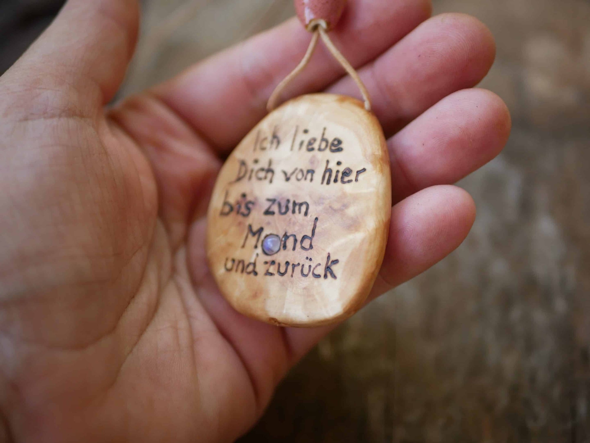 Baumperlenscheibe bis zum Mond mit Mondstein