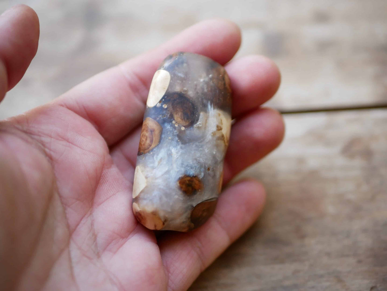 Dreadperle aus Baumperlen und Epoxid