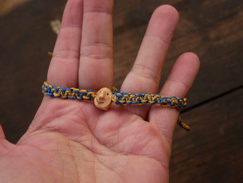 Armband Wichtel aus Baumperle und Makramee