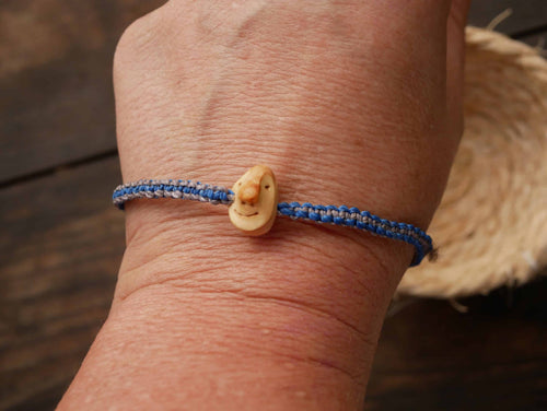 Armband Wichtel aus Baumperle und Makramee