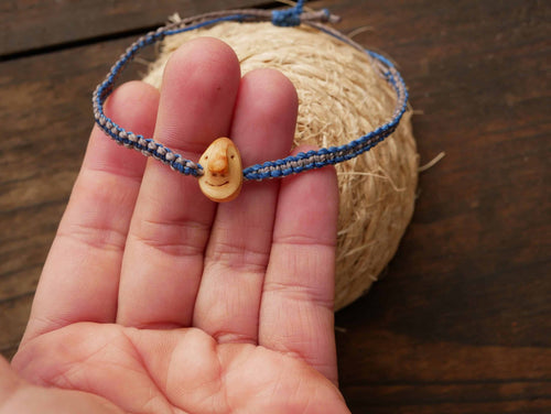 Armband Wichtel aus Baumperle und Makramee