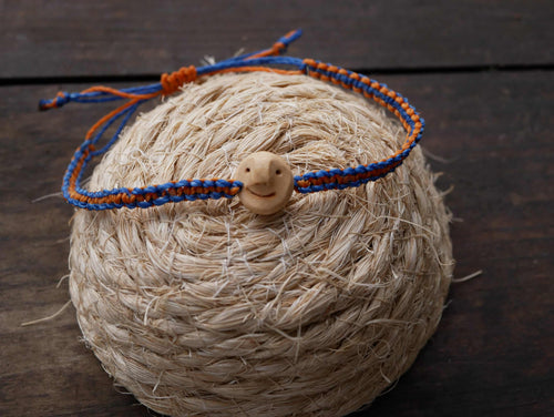 Armband Wichtel aus Baumperle und Makramee
