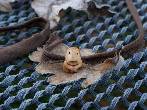 Wickelarmband mit Baumperlen Wichtel