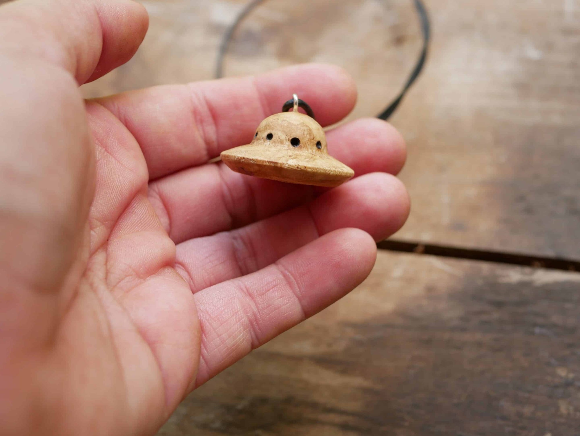Ufo Kette Baumperle gedrechselt