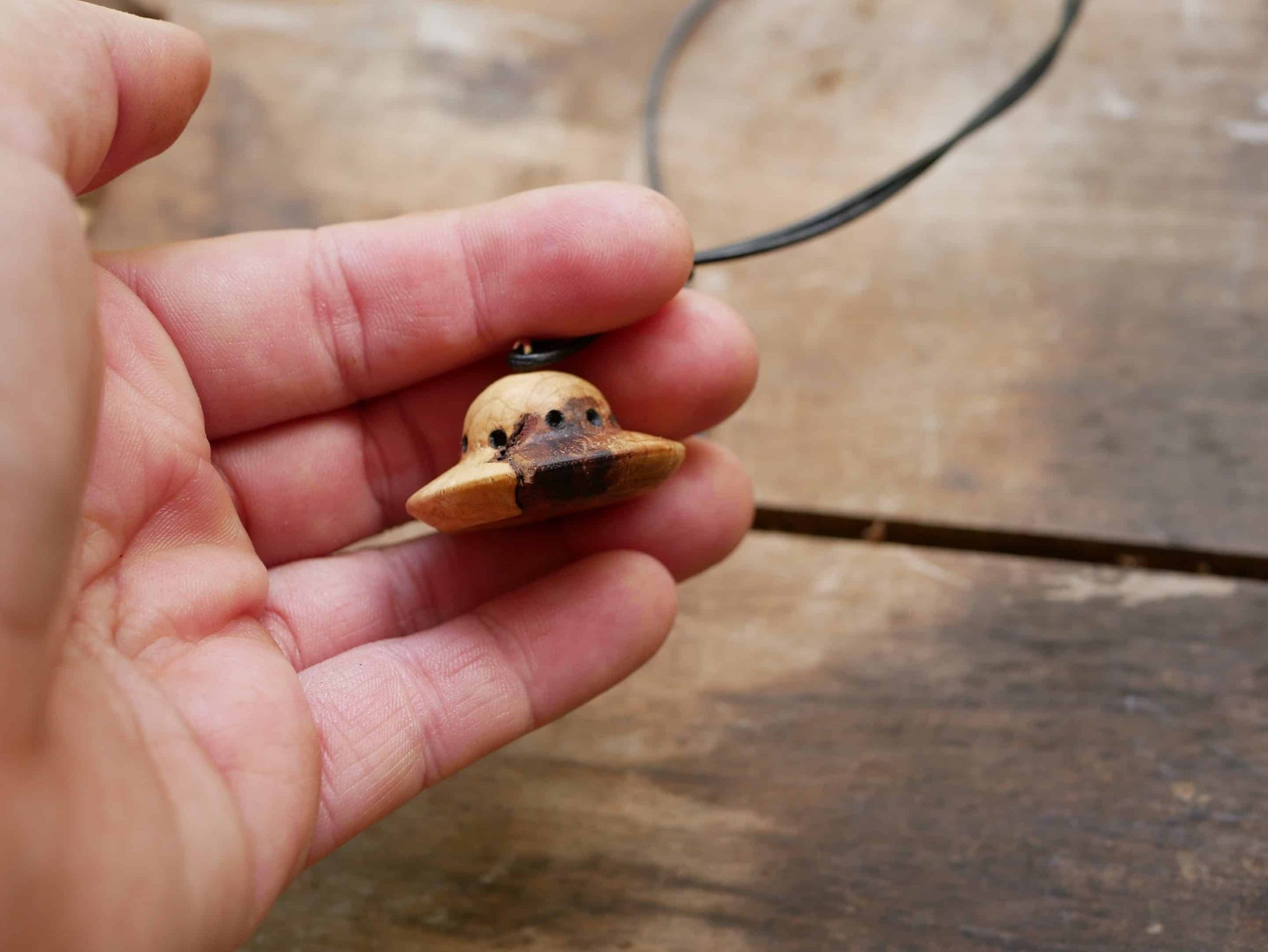 Ufo Kette Baumperle gedrechselt