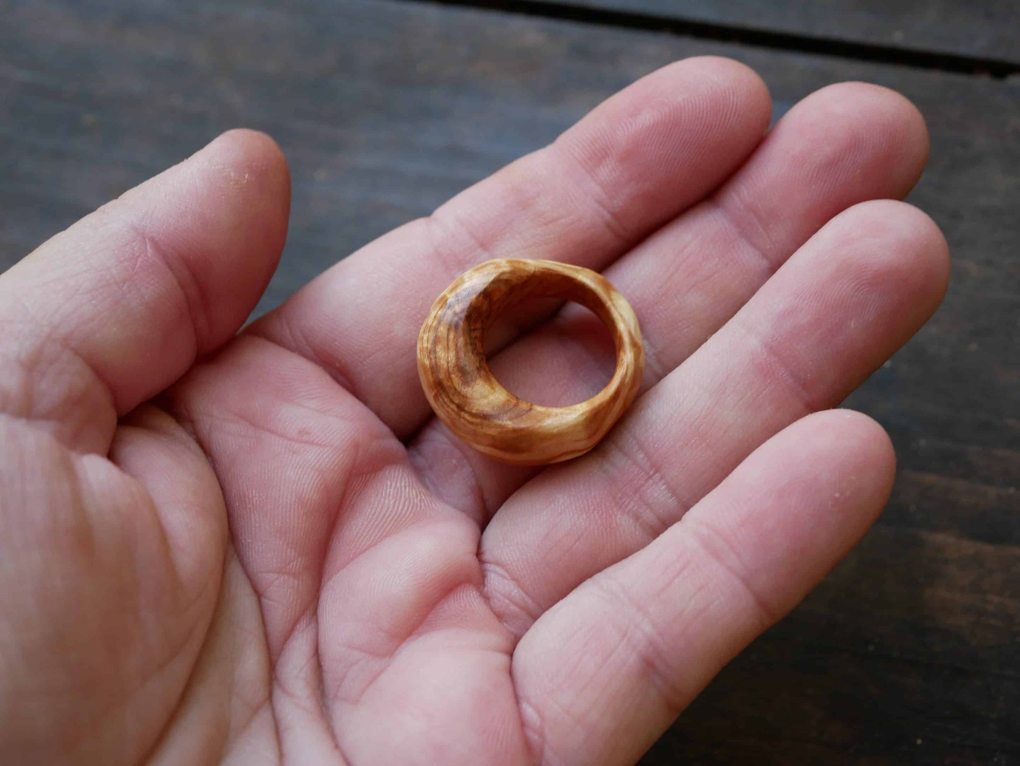 Ring aus Baumperle