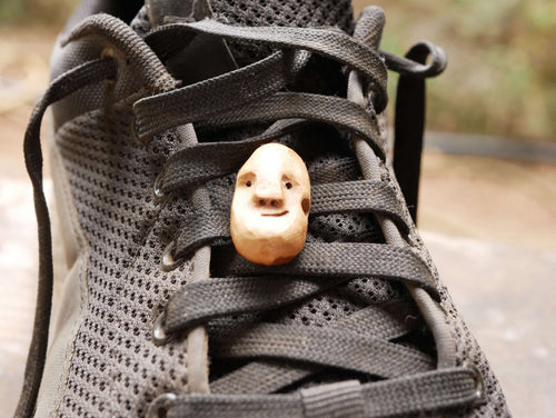 Schuhwichtel aus Baumperle Schuhschmuck für den Schnürsenkel