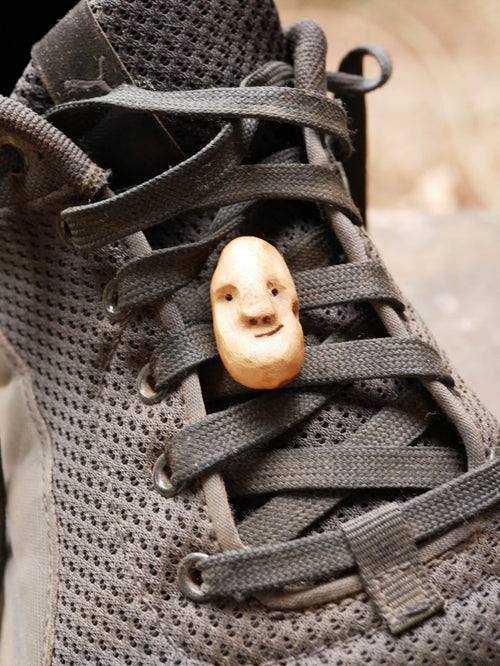 Schuhwichtel aus Baumperle Schuhschmuck für den Schnürsenkel