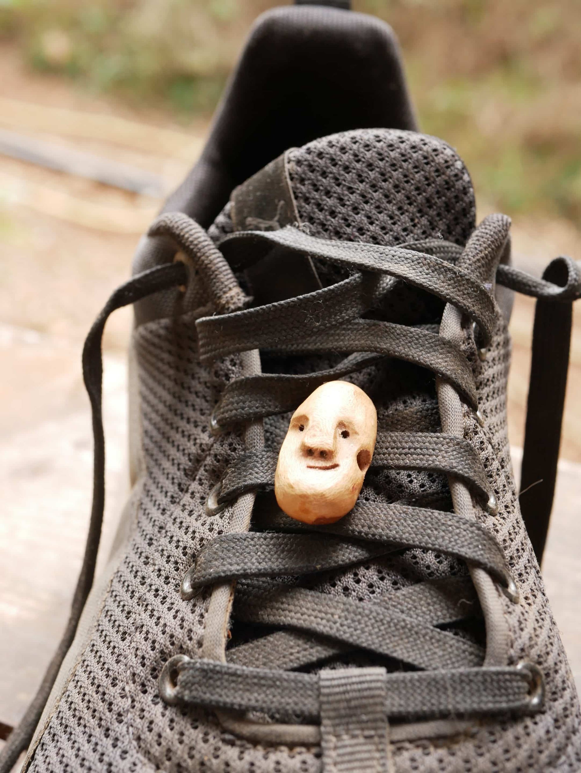 Schuhwichtel aus Baumperle Schuhschmuck für den Schnürsenkel