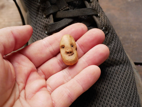 Schuhwichtel aus Baumperle Schuhschmuck für den Schnürsenkel