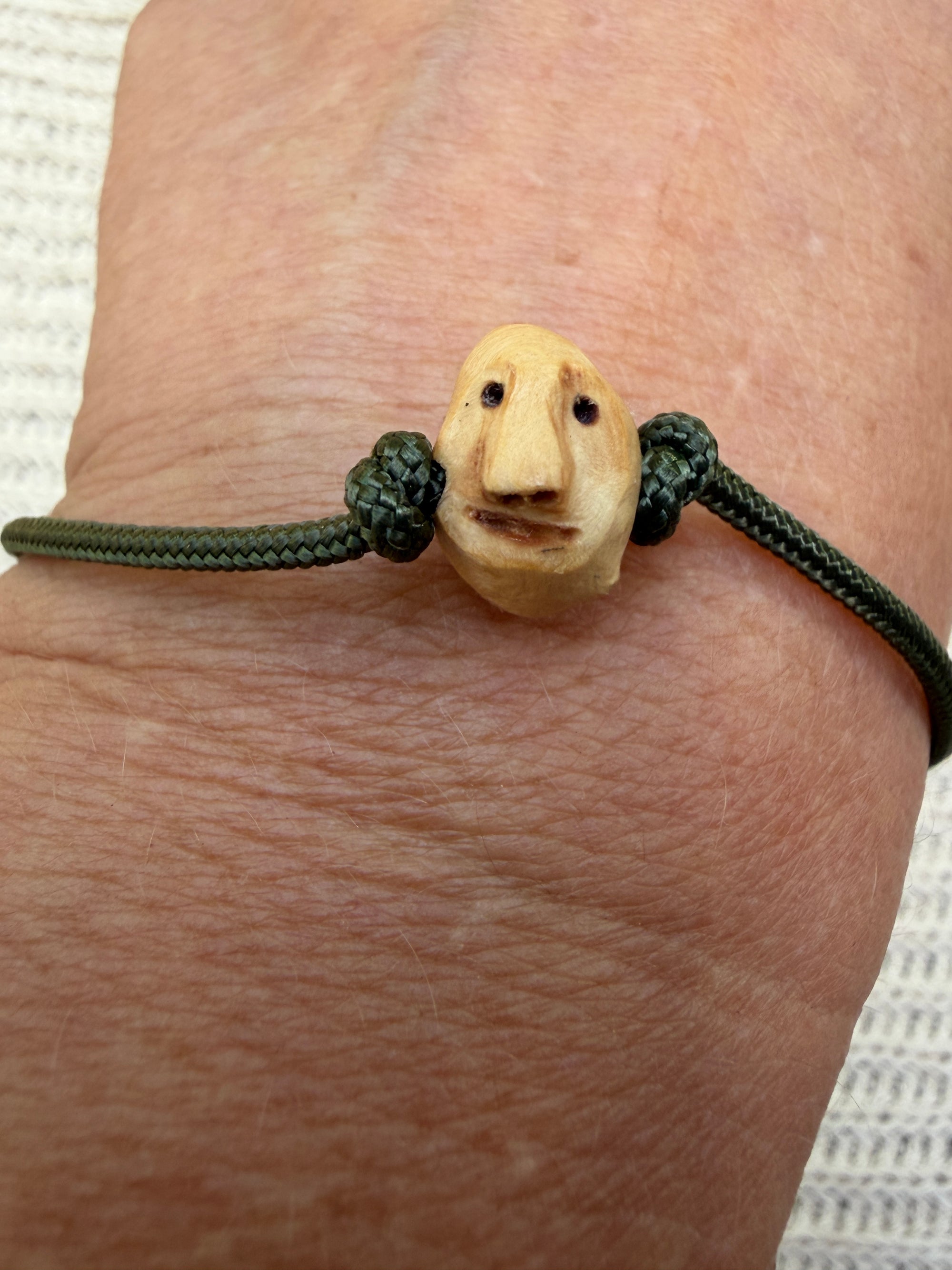 Armband Wichtel  Knut Knöterich Paracord
