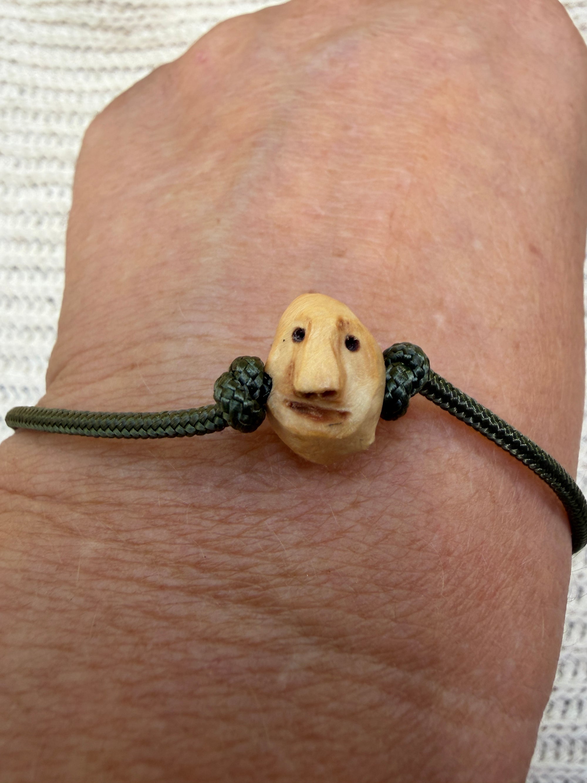 Armband Wichtel  Knut Knöterich Paracord