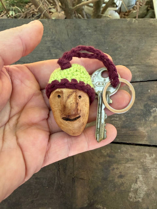 Wichtel Knospi für den Schlüssel