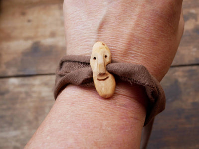 Armband Wichtel aus Baumperle