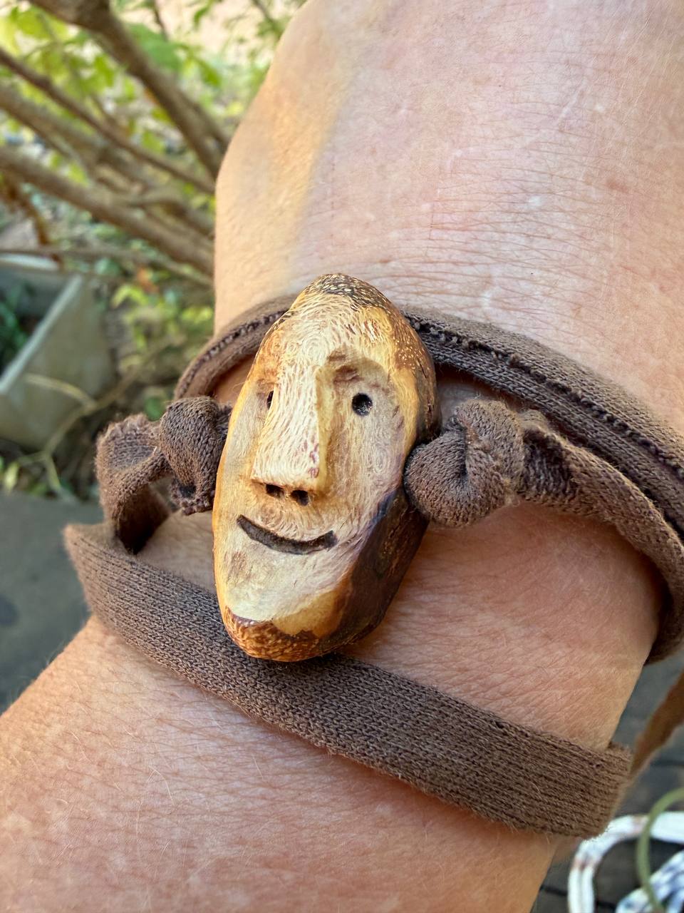 Armbandwichtel Weidli handgeschnitzt aus magischer Baumperle