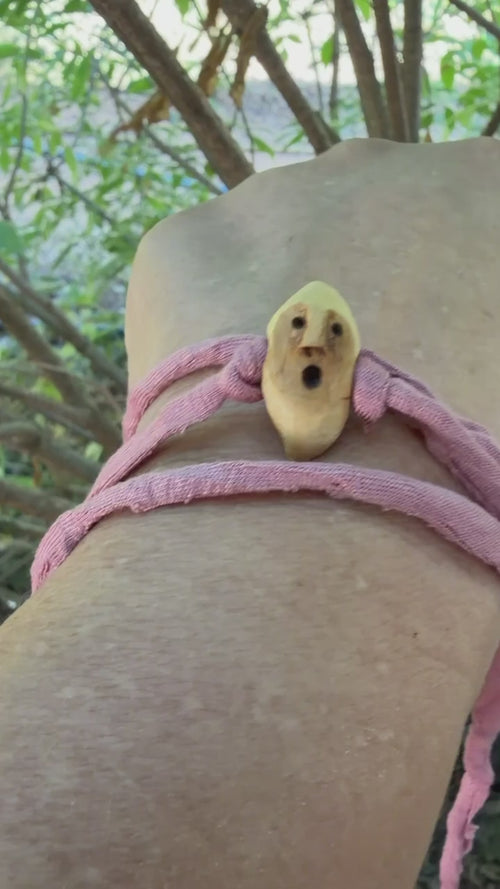 Armbandwichtel Traumveil handgeschnitzt aus magischer Baumperle