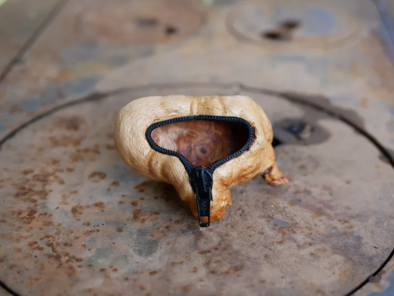 Holzschale aus Baumperle mit Reißverschluss