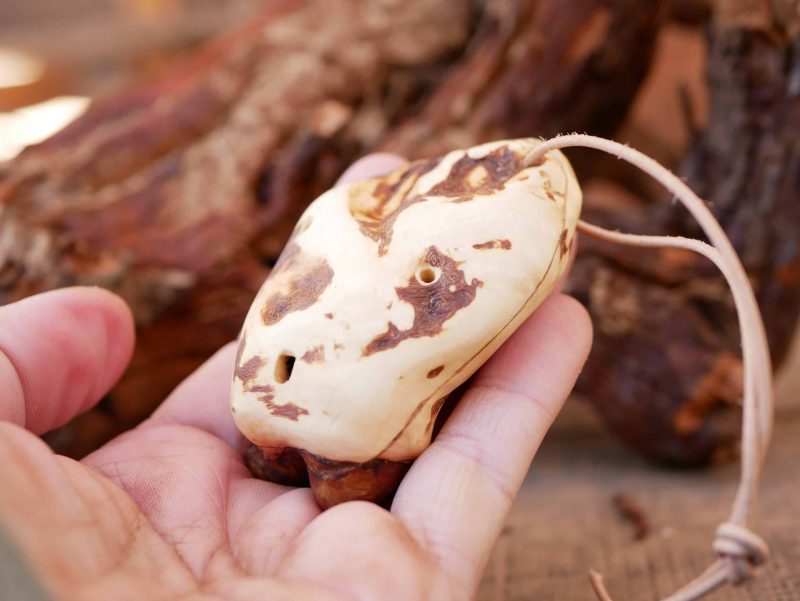 Ocarina aus einer Baumperle