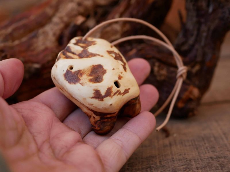 Ocarina aus einer Baumperle