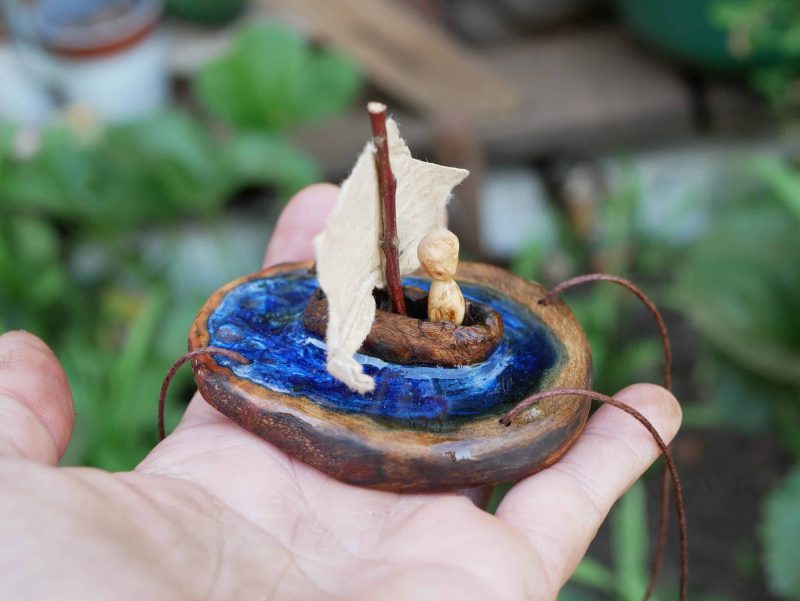 Baumperlen See mit Segelboot